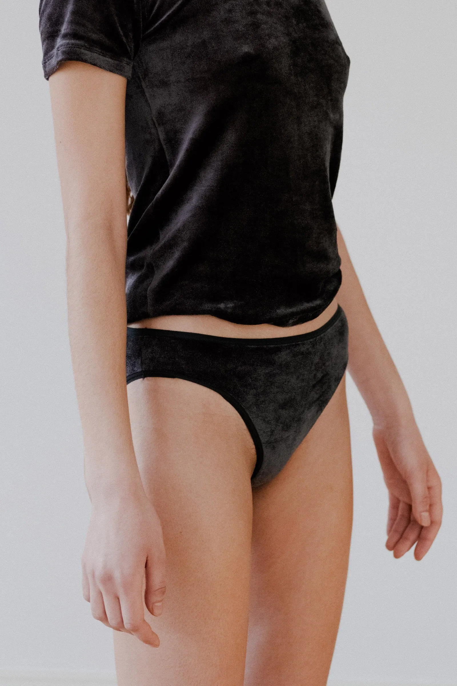 Bell Pants – Shiny Velours (Charcoal)