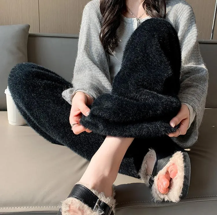 Fashionkova Dania Plush Knit Lounge Pants