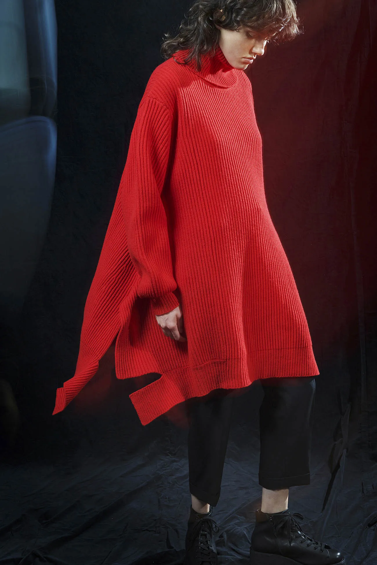 SUPREME B R-WIDE HIGH NECK DRESS