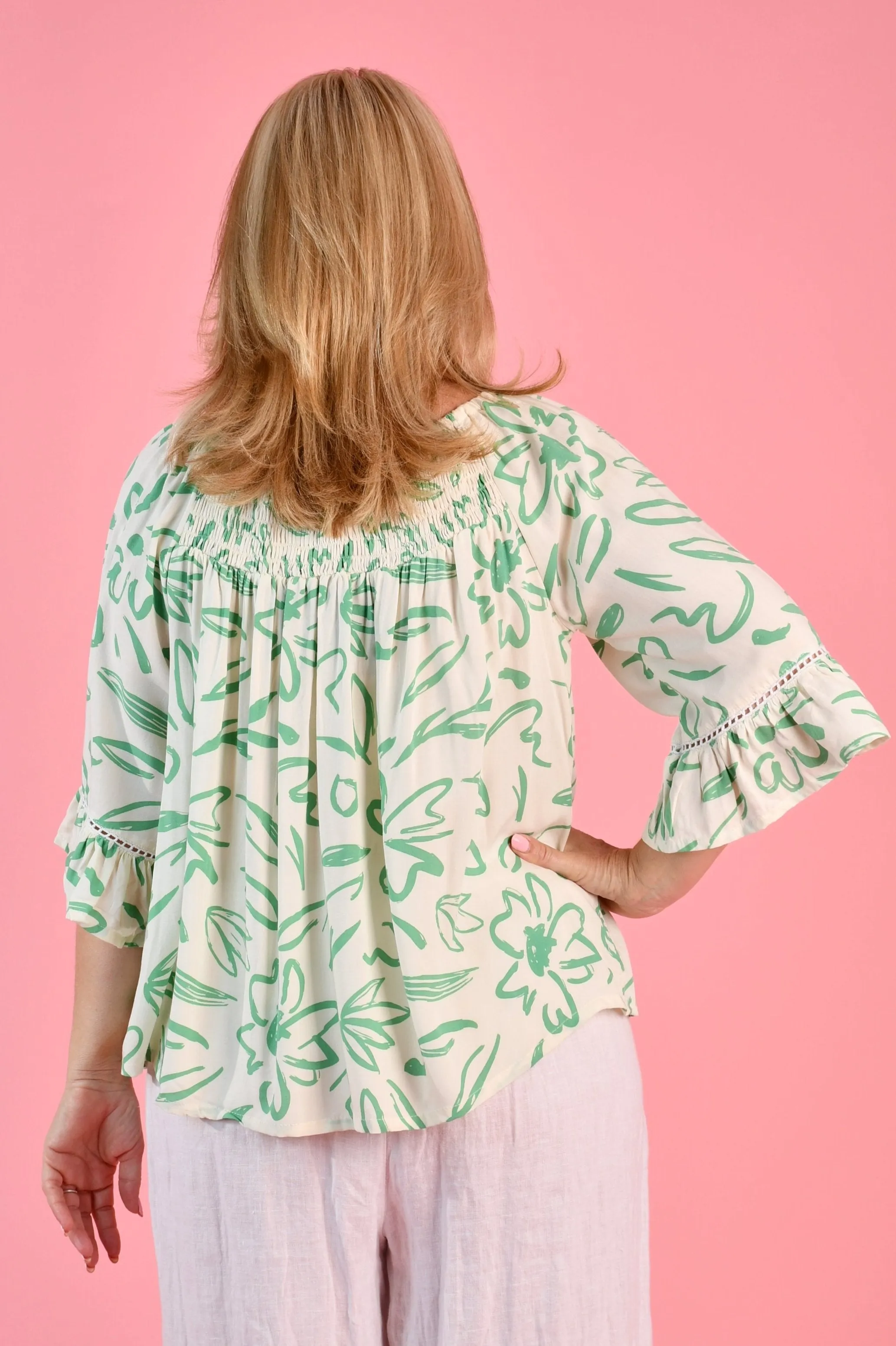 VBLT113 - ROUCHED BELL SLEEVE TOP - PICASSO'S GARDEN SAGE/WHITE